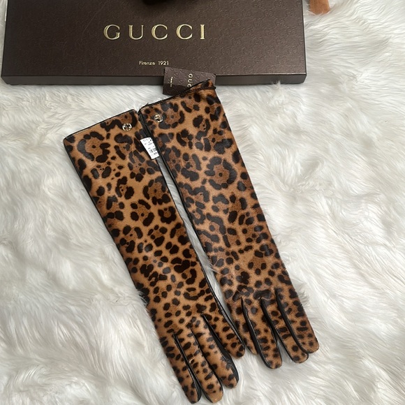 Gucci Leather and Calf Hair Animal Print Size 8 1/2 Gloves - Picture 6 of 10